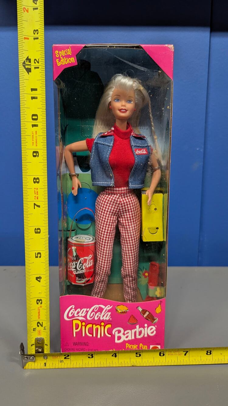 Mattel Coca-Cola Picnic Barbie Special Edition Doll 1997 NIB 19626
